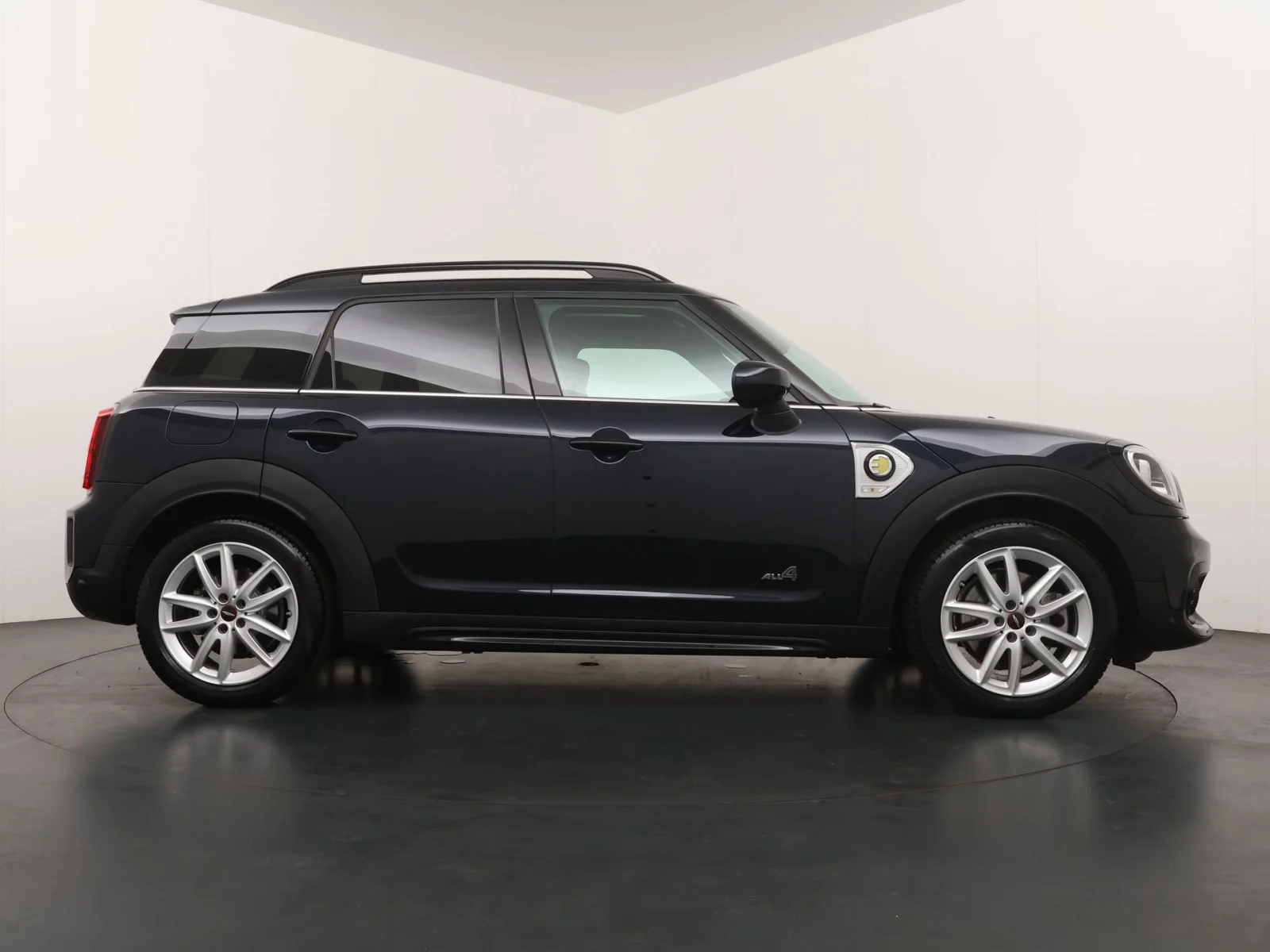 MINI-Countryman
