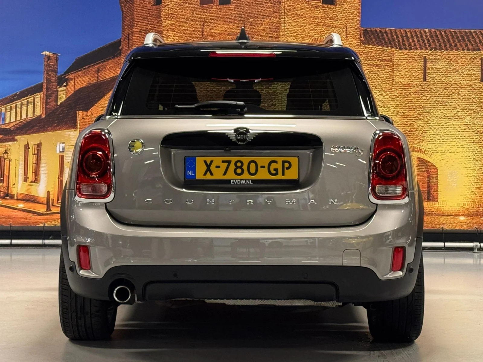 MINI-Countryman