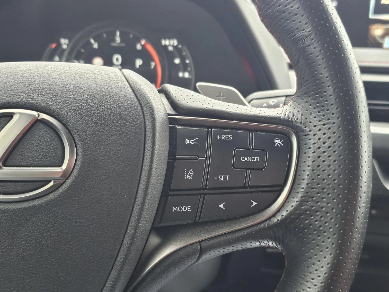 Lexus-UX
