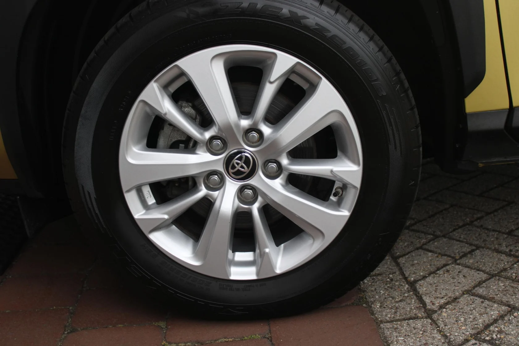 Toyota-Yaris Cross