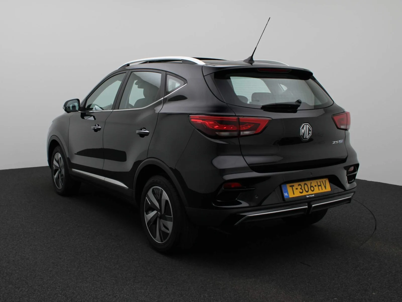 MG-ZS