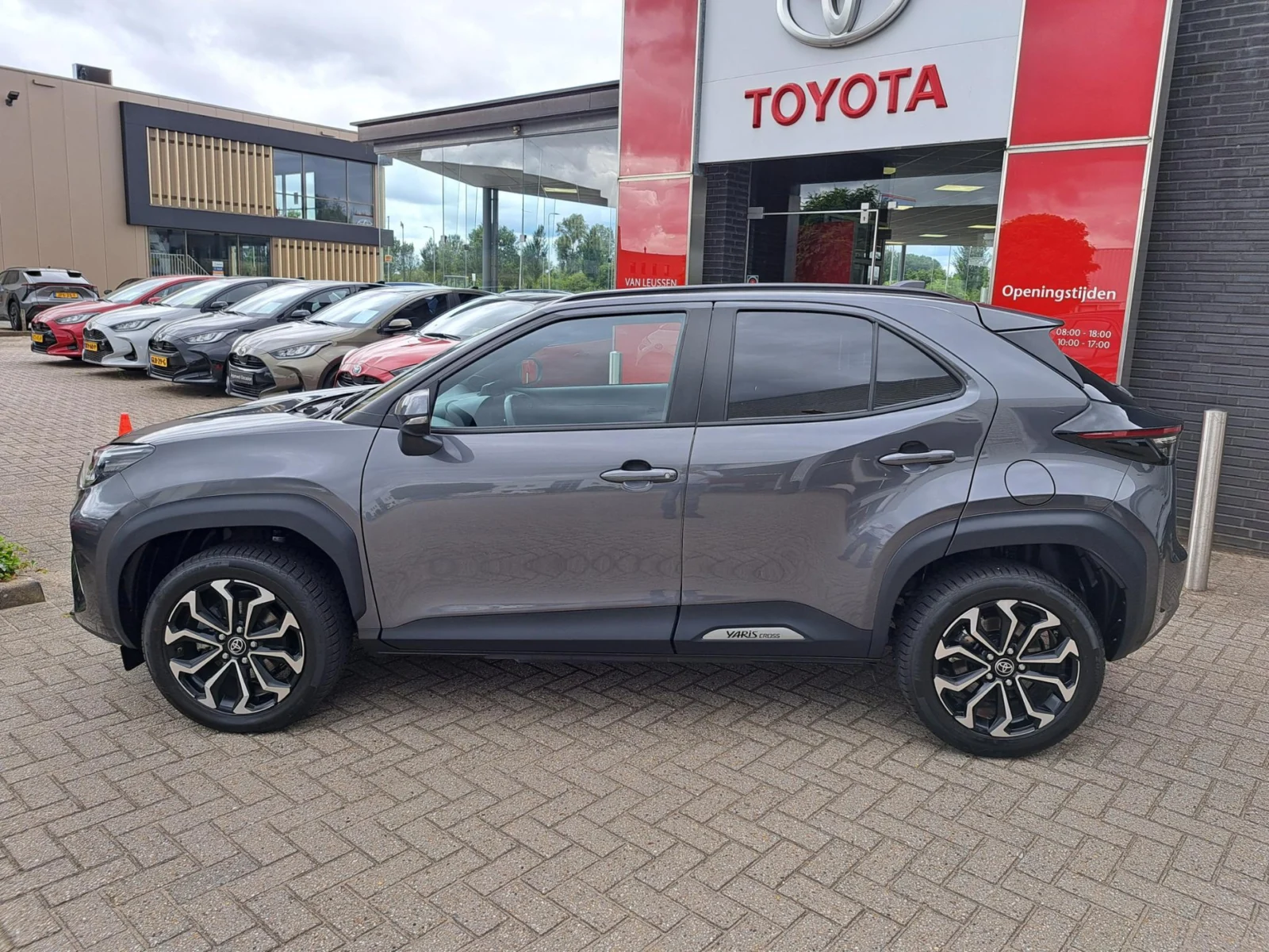 Toyota-Yaris Cross