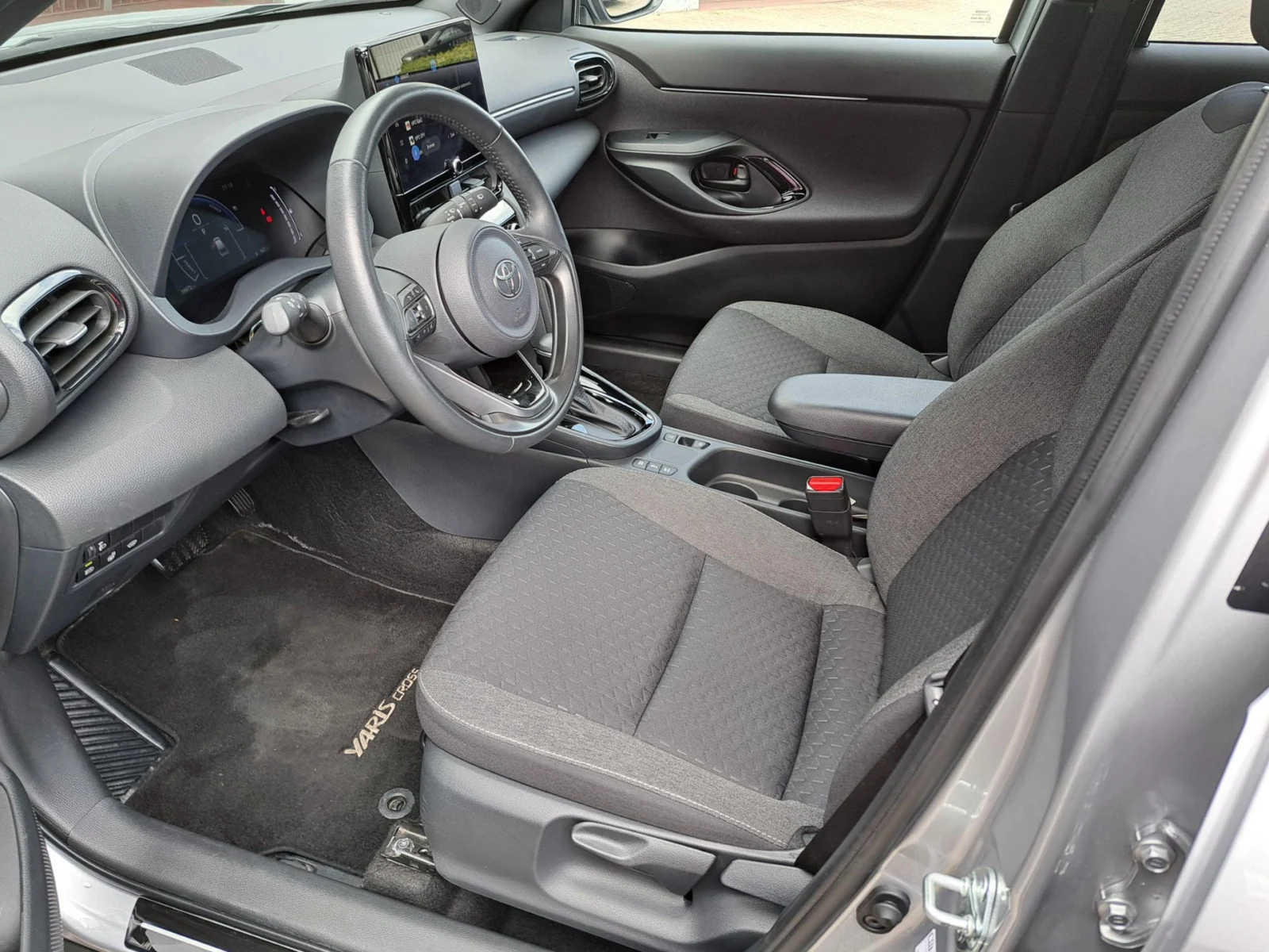 Toyota-Yaris Cross