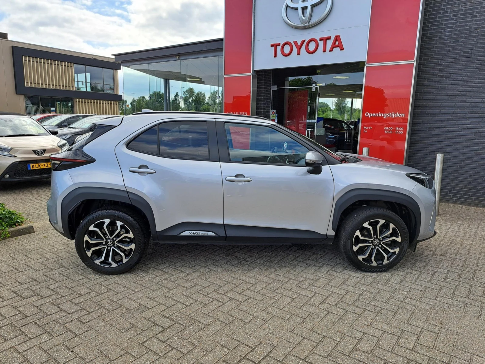 Toyota-Yaris Cross