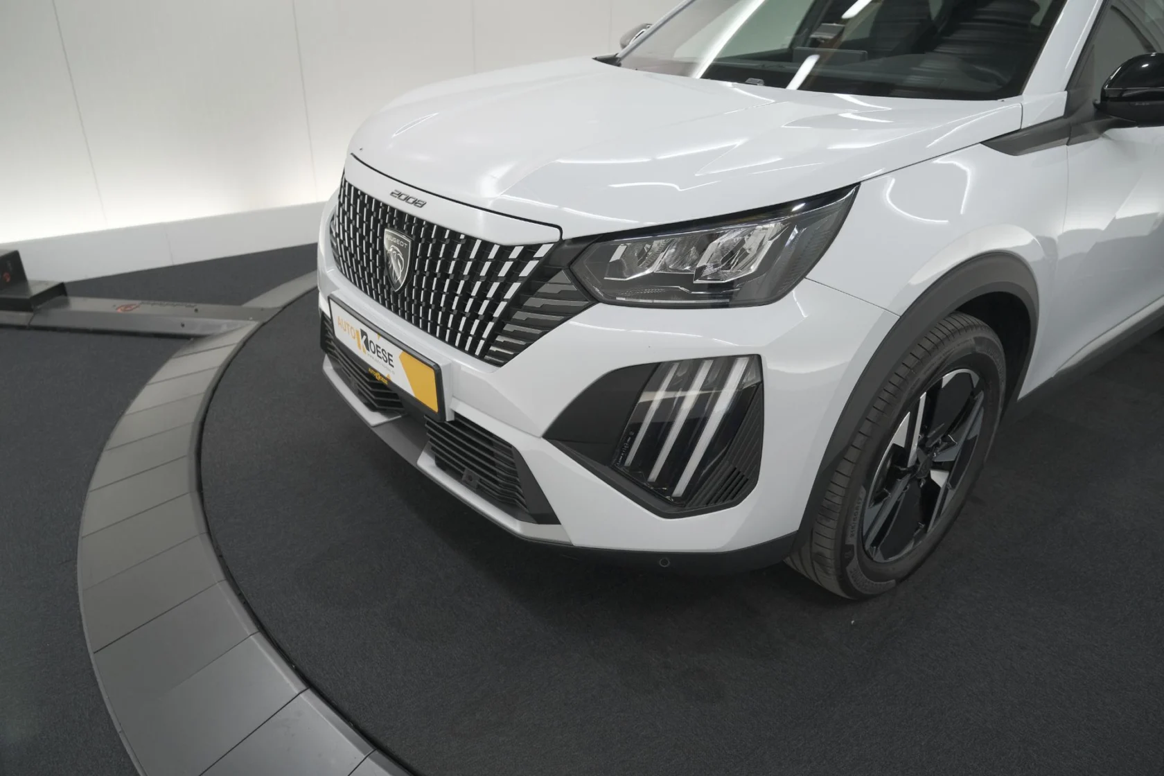 Peugeot-2008