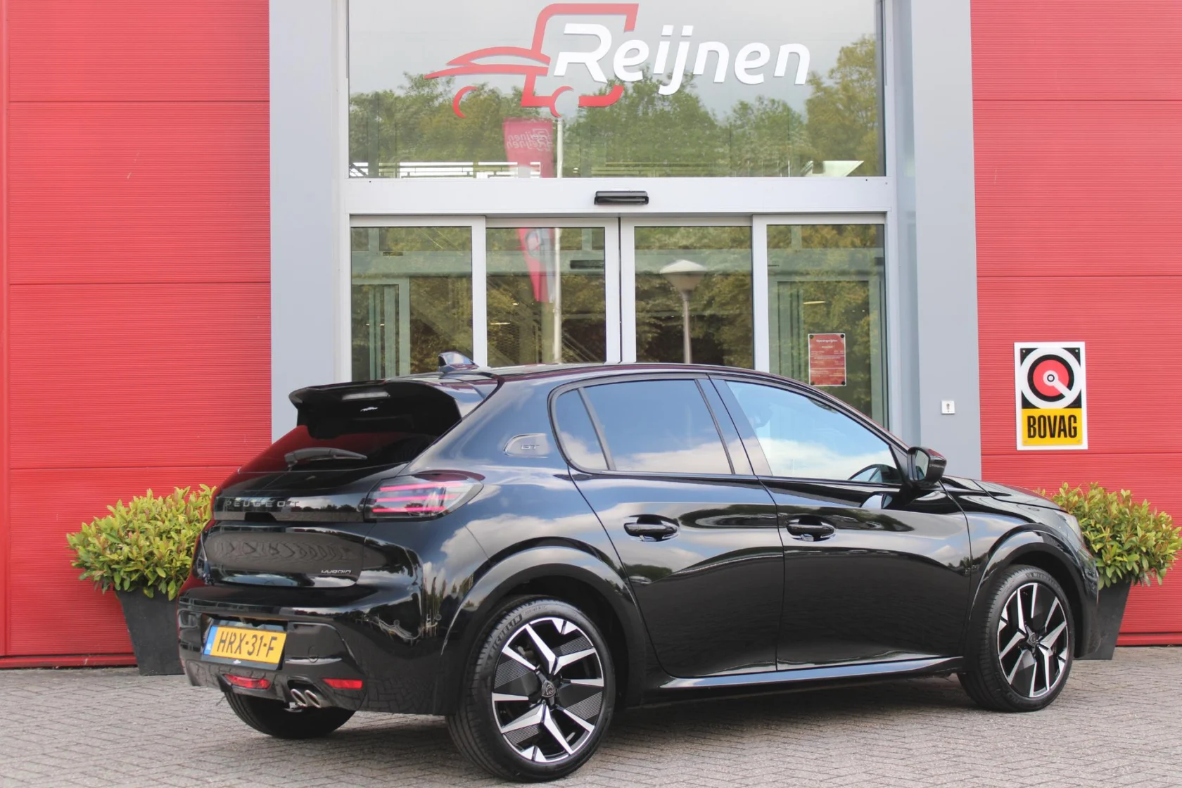 Peugeot-208