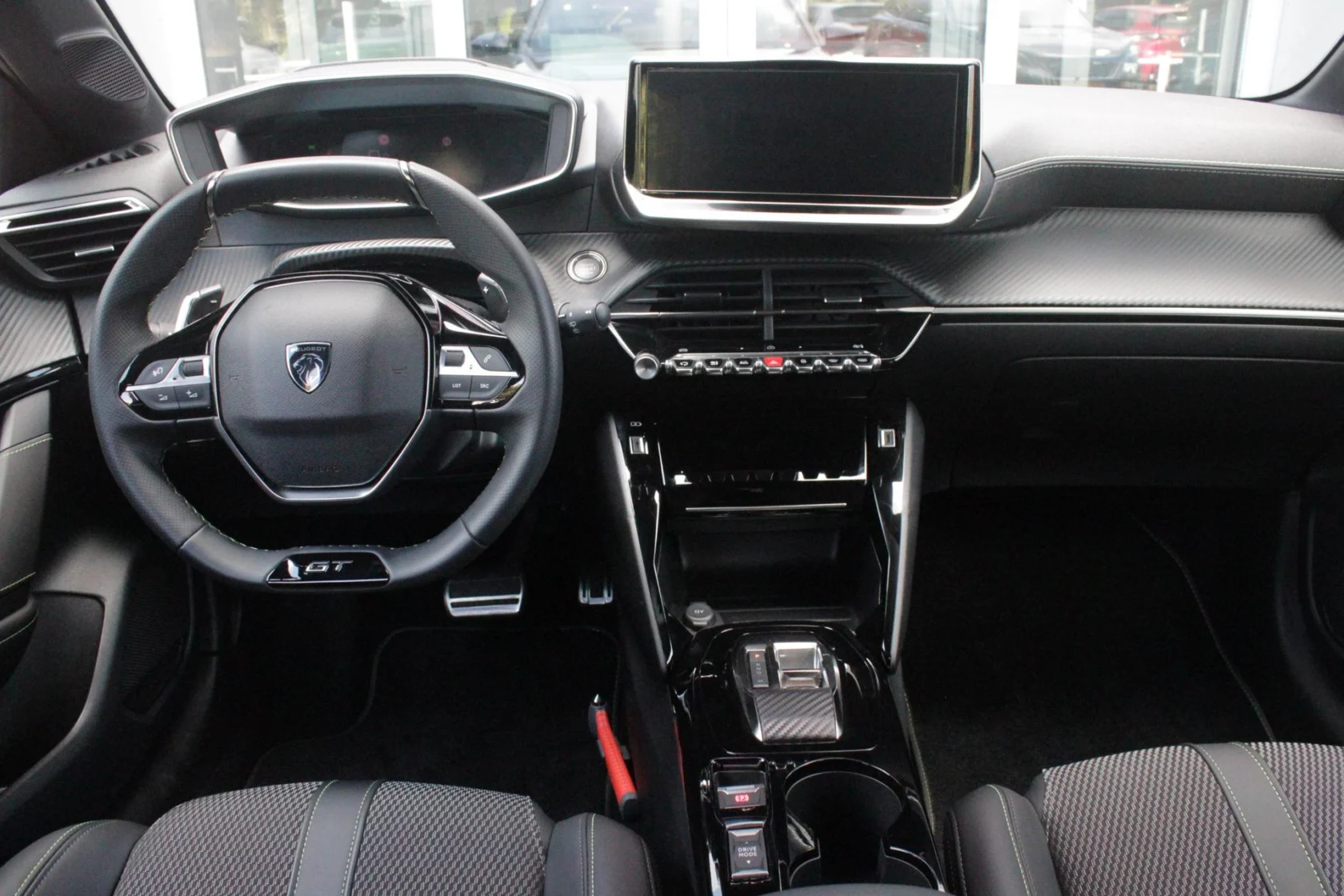 Peugeot-208