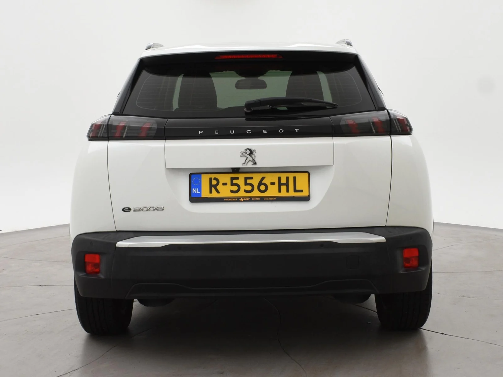 Peugeot-e-2008